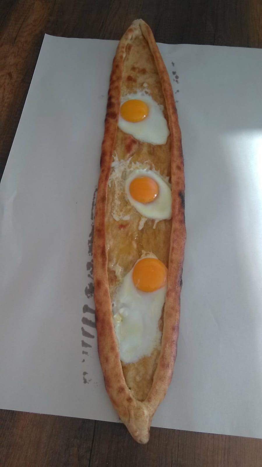 Emirdağ Yumurtalı Pidesi — yöresel lezzet görseli