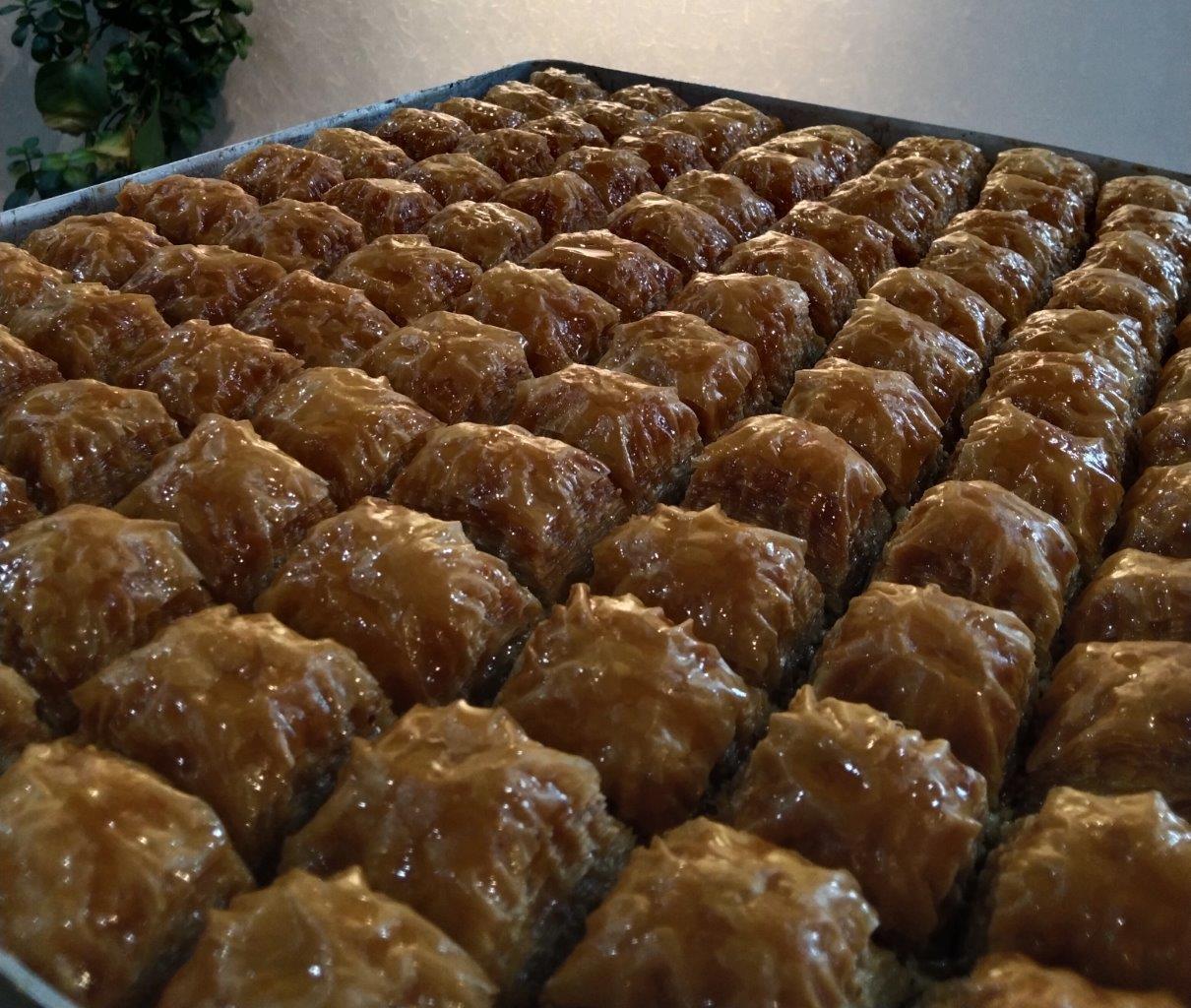 Amasya Cevizli Ballı Baklavası — yöresel lezzet görseli