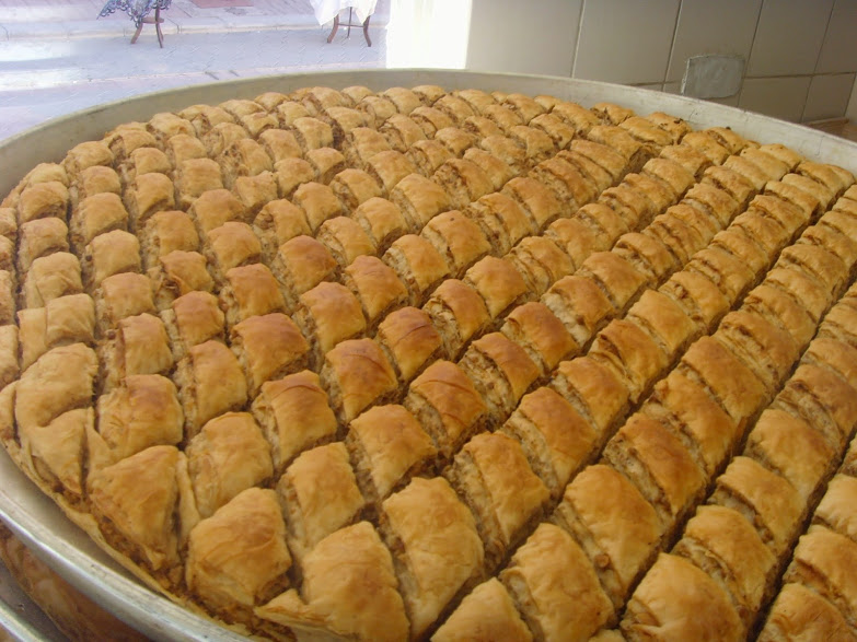 Tavas Baklavası — yöresel lezzet görseli