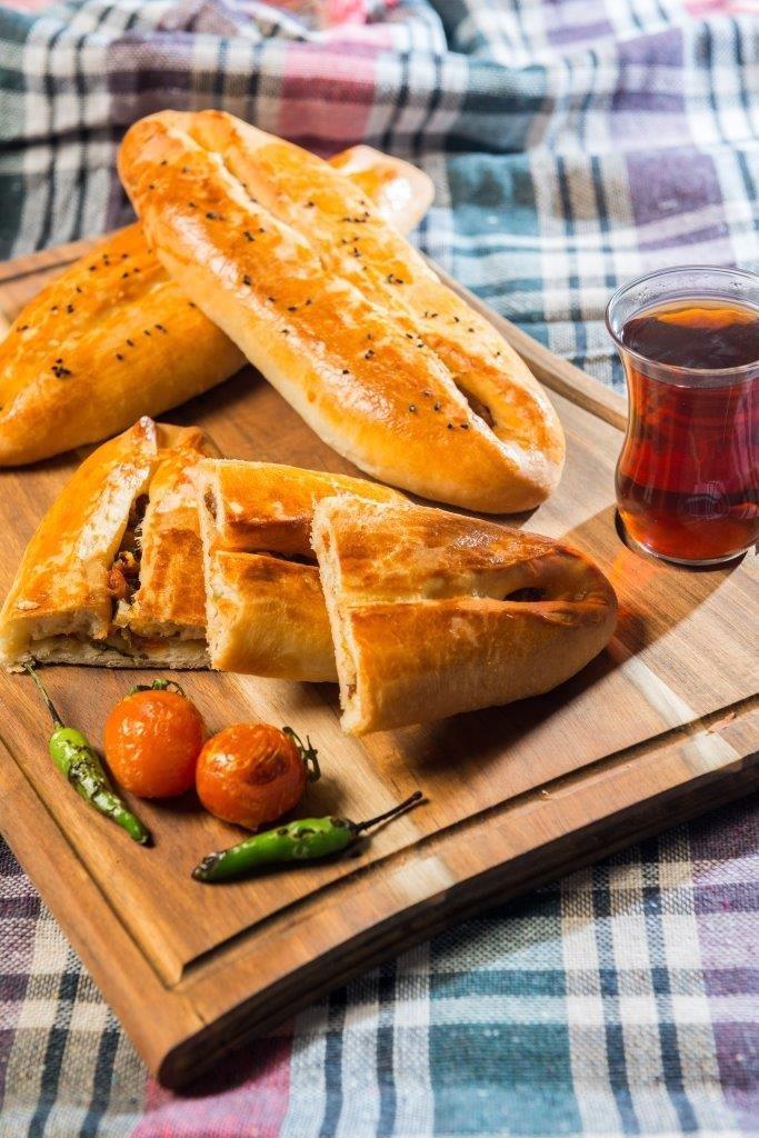Konya Kakırdaklı Börek — yöresel lezzet görseli
