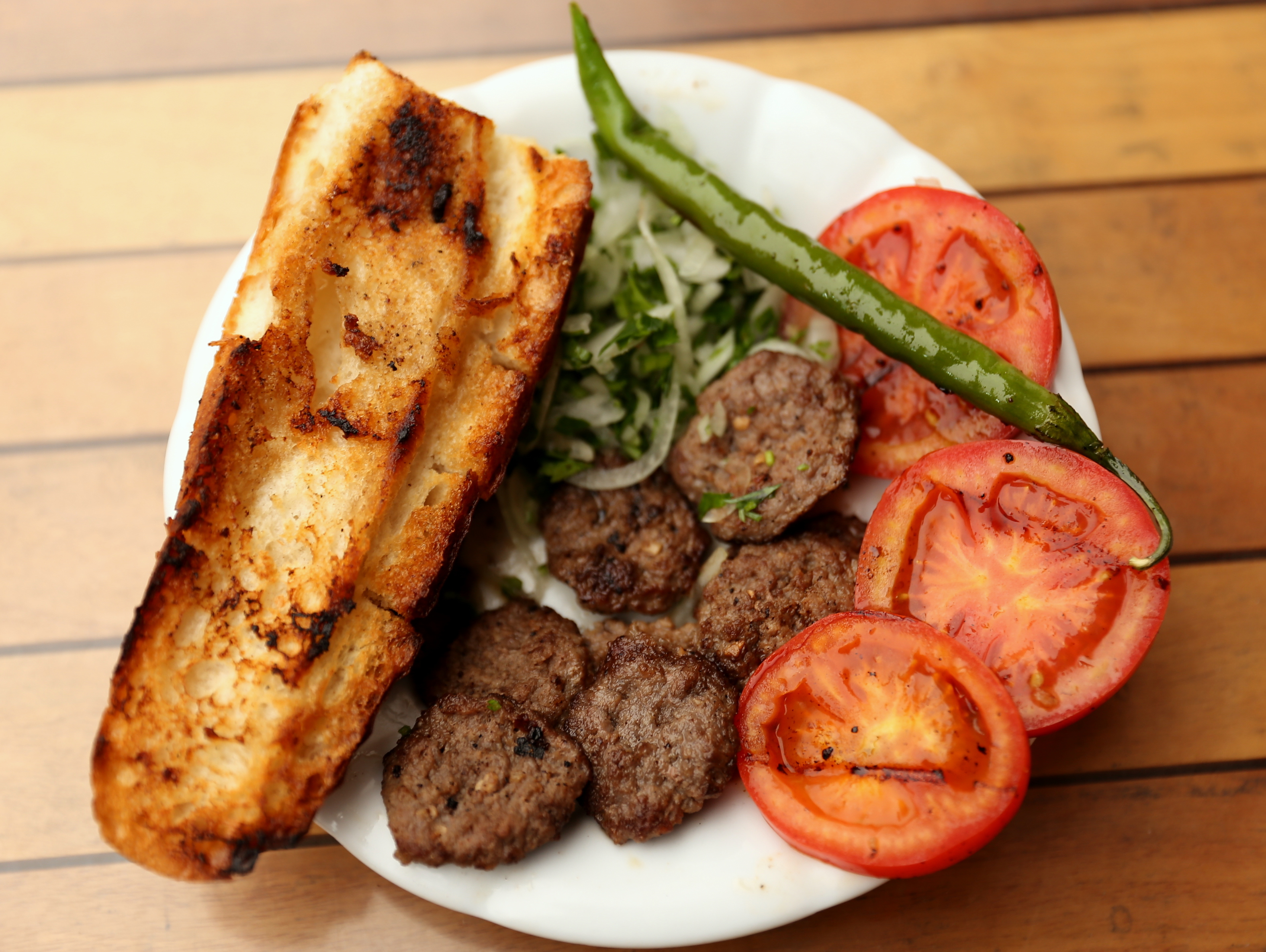 Muğla Köftesi — yöresel lezzet görseli
