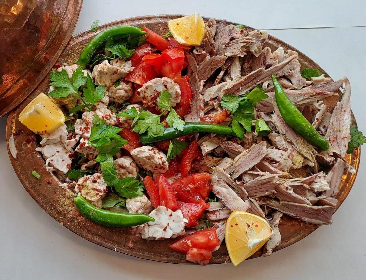 Niğde Kelle Söğüş — yöresel lezzet görseli